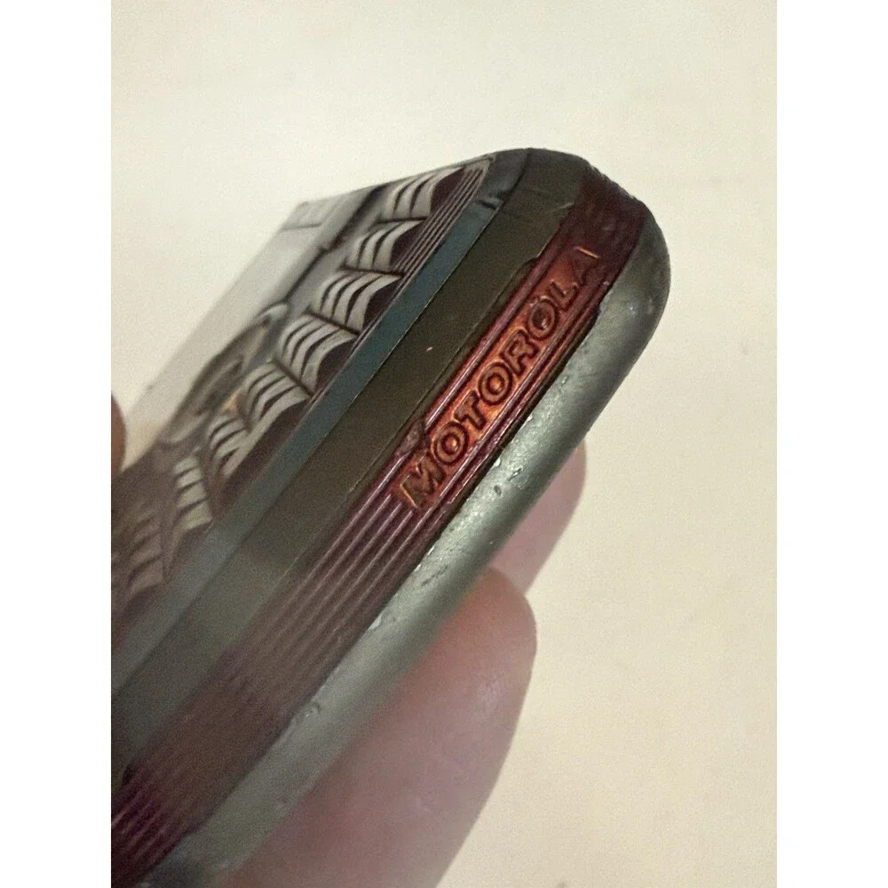 Motorola Clutch i465 - Brown and Red ( Boost Mobile ) Cellular Phone (Read)
